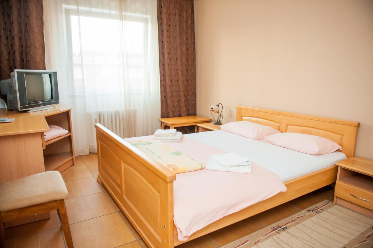 Prenociste "Nacional" Hotel Prnjavor Luaran gambar